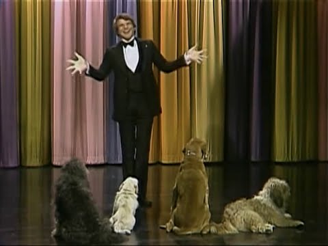 Steve Martin performs stand-up comedy for dogs on the Tonight Show